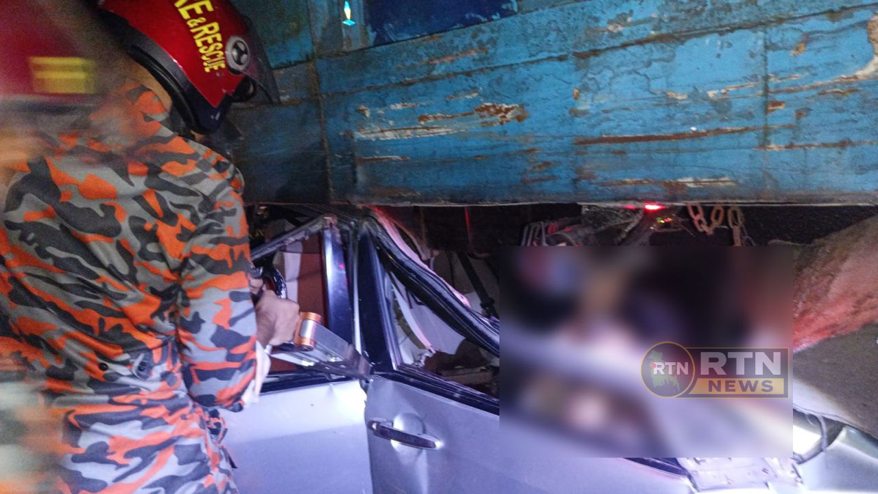 ভাঙ্গা এক্সপ্রেসওয়েতে ট্রাকে প্রাইভেটকারের ধাক্কা, নিহত ৫