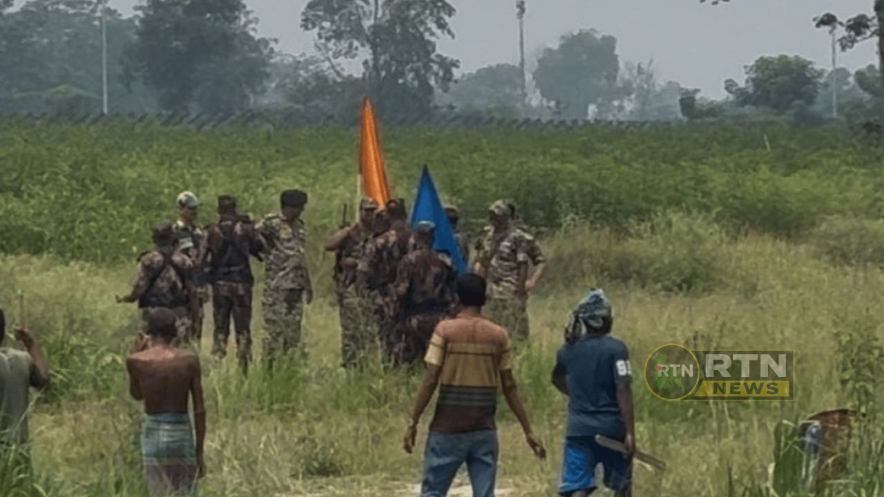 শূন্যরেখায় আটকে থাকা ১২ জনকে ফেরত নিল বিএসএফ