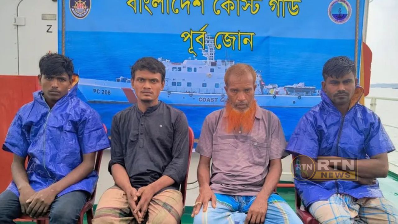 বিকল ফিশিং বোটে সমুদ্রে ভাসছিল ৪ জেলে, ‍উদ্ধারে কোস্টগার্ড