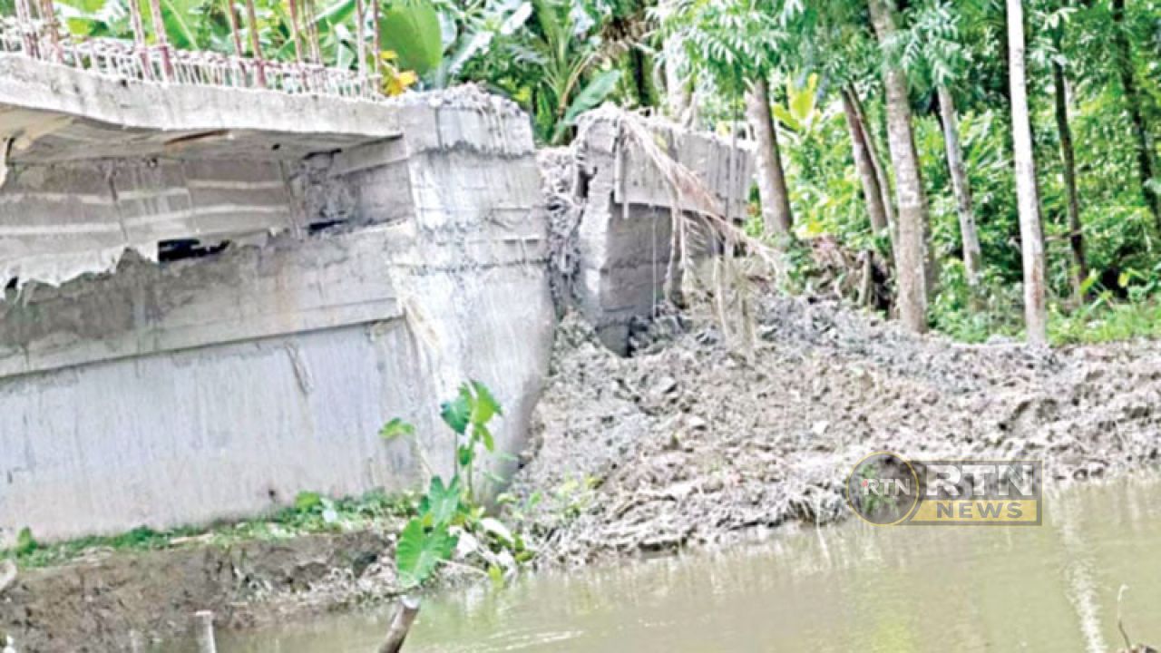 কাজ শেষের আগেই সেতুর উইং ওয়ালে ফাটল দৃশ্যমান 