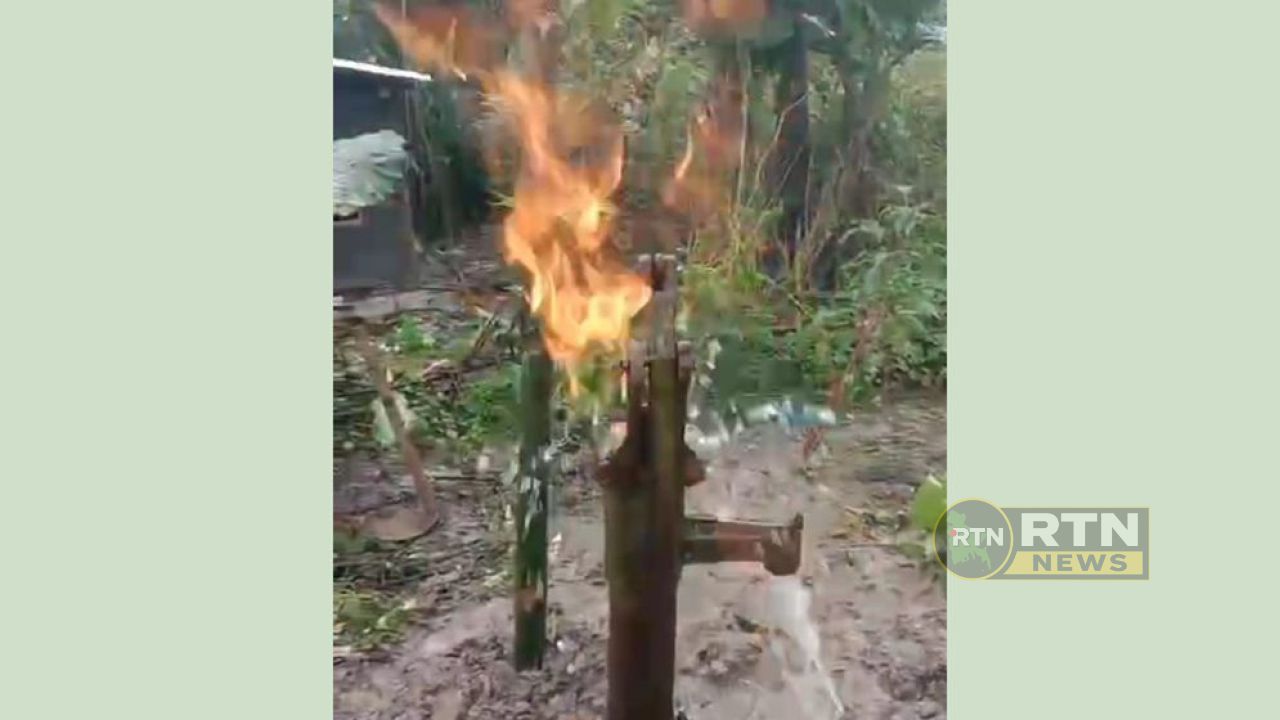 চাঁদপুরে টিউবওয়েলে চাঞ্চল্য, পানি বের হওয়ার পর জ্বলে উঠল আগুন