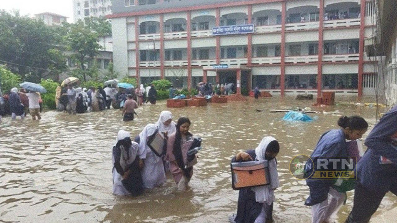 টানা বৃষ্টি-জলাবদ্ধতার মধ্যেও এইচএসসি পরীক্ষা, অনুপস্থিত প্রায় ২০ হাজার পরীক্ষার্থী