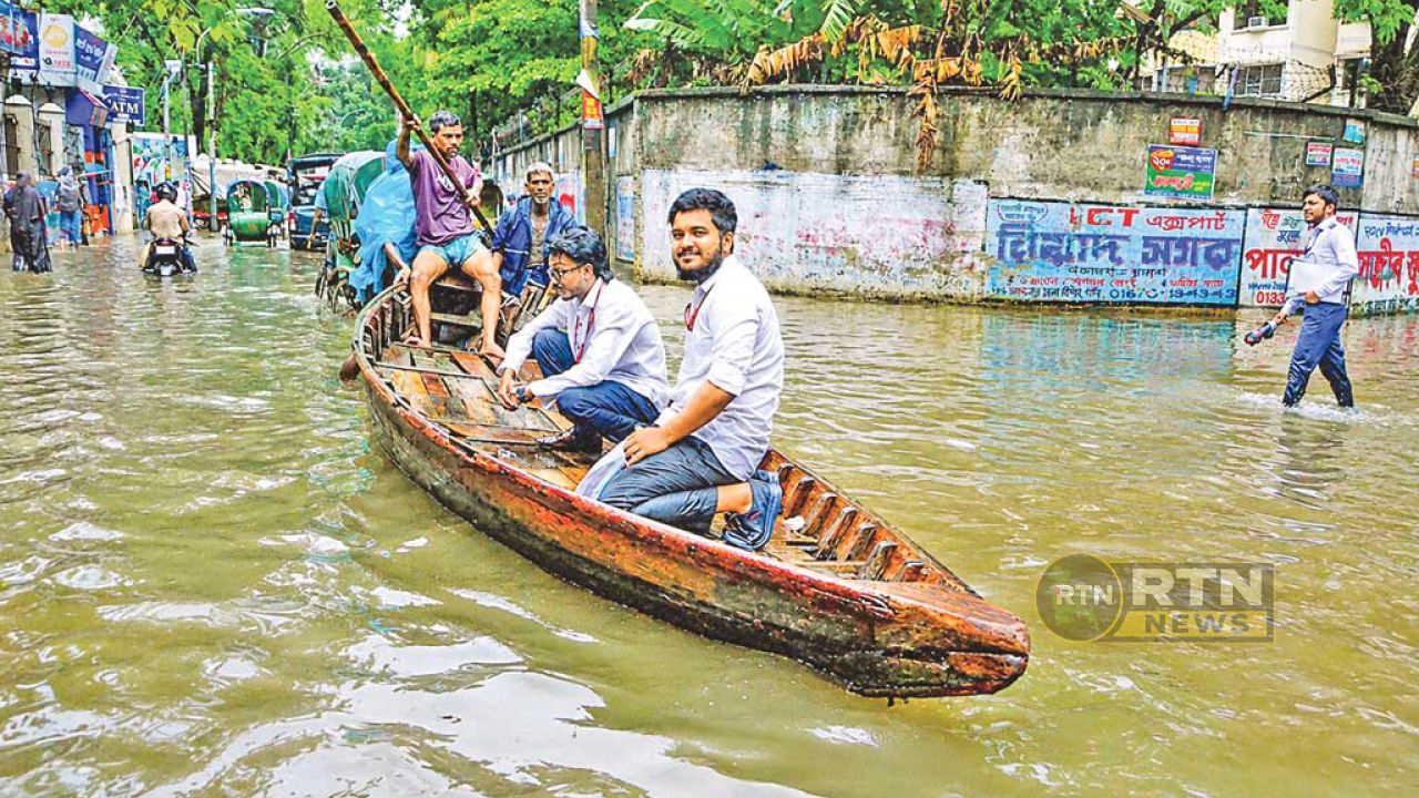 ৪৮ ঘণ্টার বৃষ্টিতে ঢাকার ১২৯ এলাকা পানির নিচে