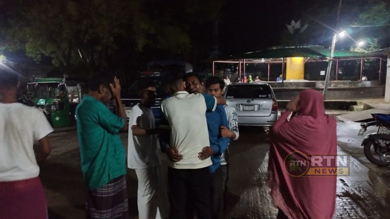 বনভোজনের নৌকায় বিদ্যুৎস্পৃষ্টে প্রাণ গেল দুই শ্রমিকের