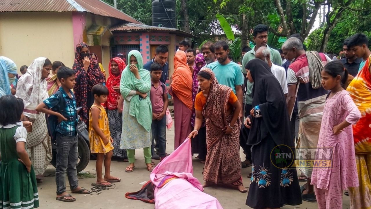 পাবনায় পরিত্যক্ত টয়লেটের ট্যাংকিতে স্কুলশিক্ষিকার মরদেহ, রাতে সিঁধ কেটে প্রবেশের সন্দেহ