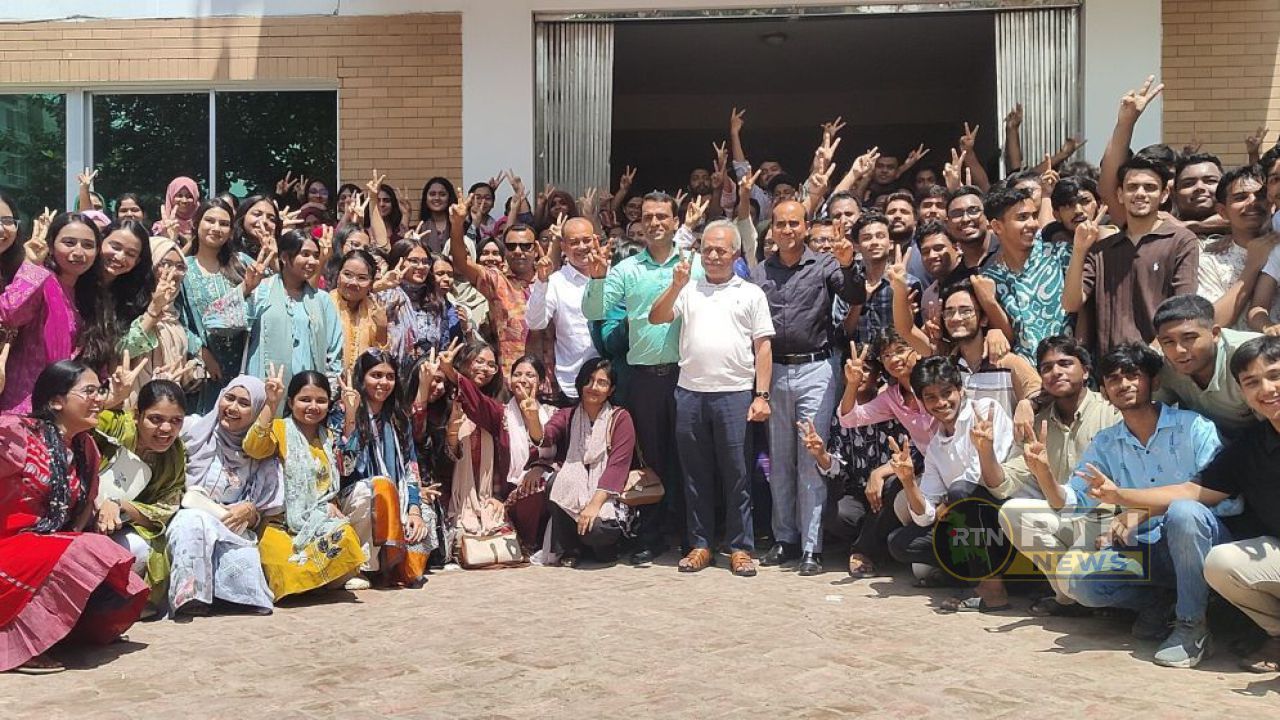 শতভাগ জিপিএ-৫ ধরে রাখতে ‘দুর্বল’ শিক্ষার্থীদের পরীক্ষা থেকে বাদ দেওয়ার অভিযোগ নামি স্কুলগুলোর বিরুদ্ধে