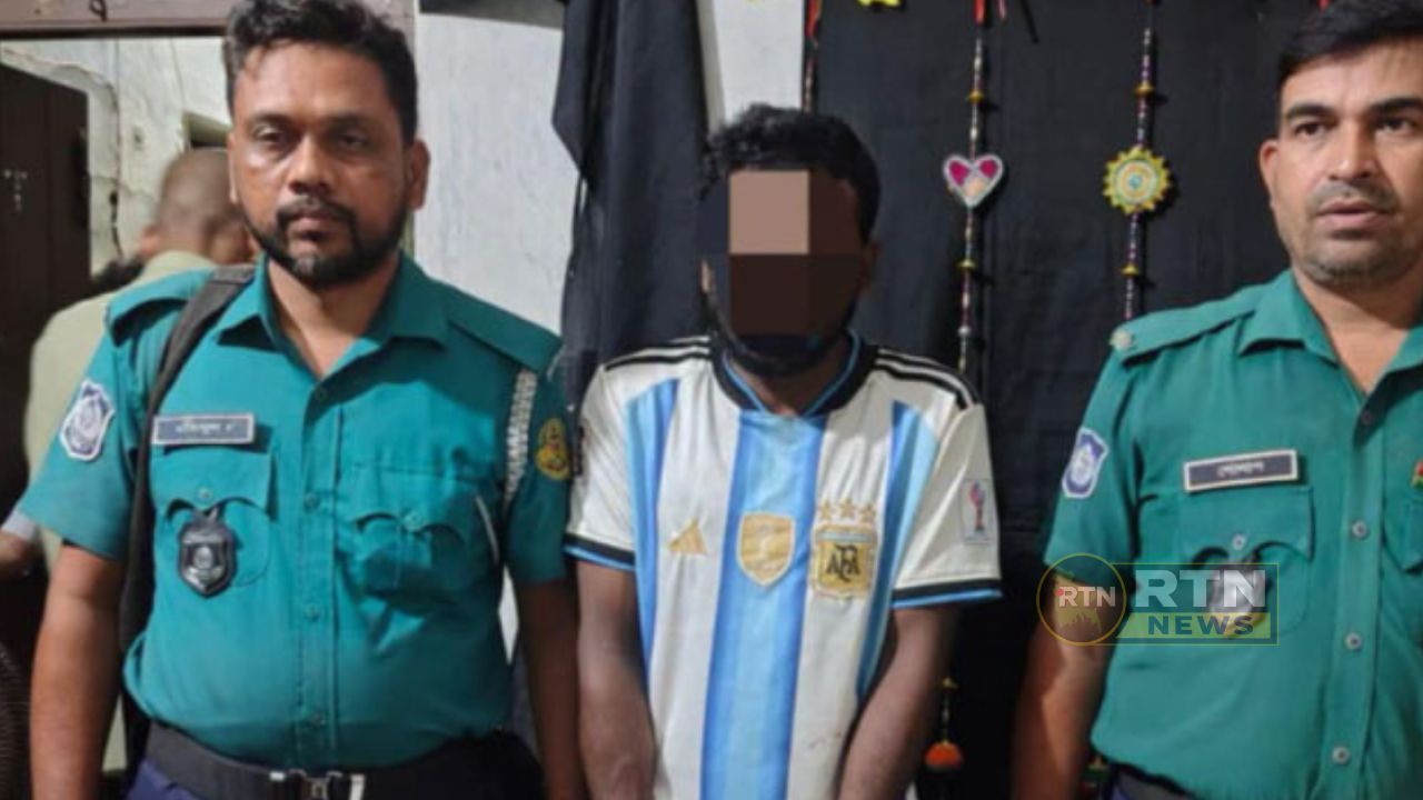 খুলনায় অস্ত্রসহ ‘শুটার বেলু’ গ্রেপ্তার
