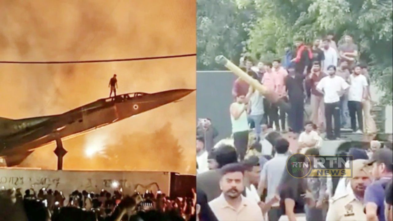 পাঞ্জাবের বিশ্ববিদ্যালয়ে ধর্ষণের অভিযোগ, তীব্র বিক্ষোভে যুদ্ধবিমান-ট্যাংকে উঠলেন শিক্ষার্থীরা