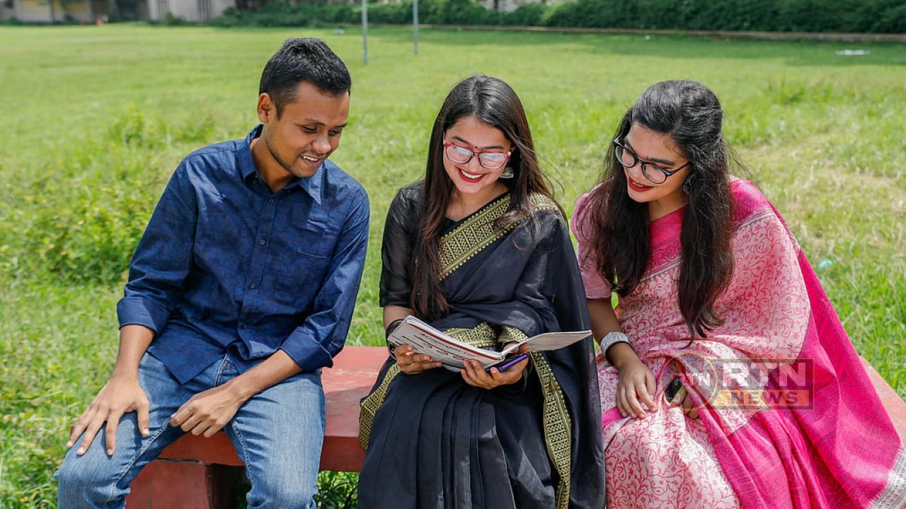 একটি চাকরির পেছনে ১,৪৩০ জন! সরকারি চাকরিতে প্রতিযোগিতা কতটা তীব্র