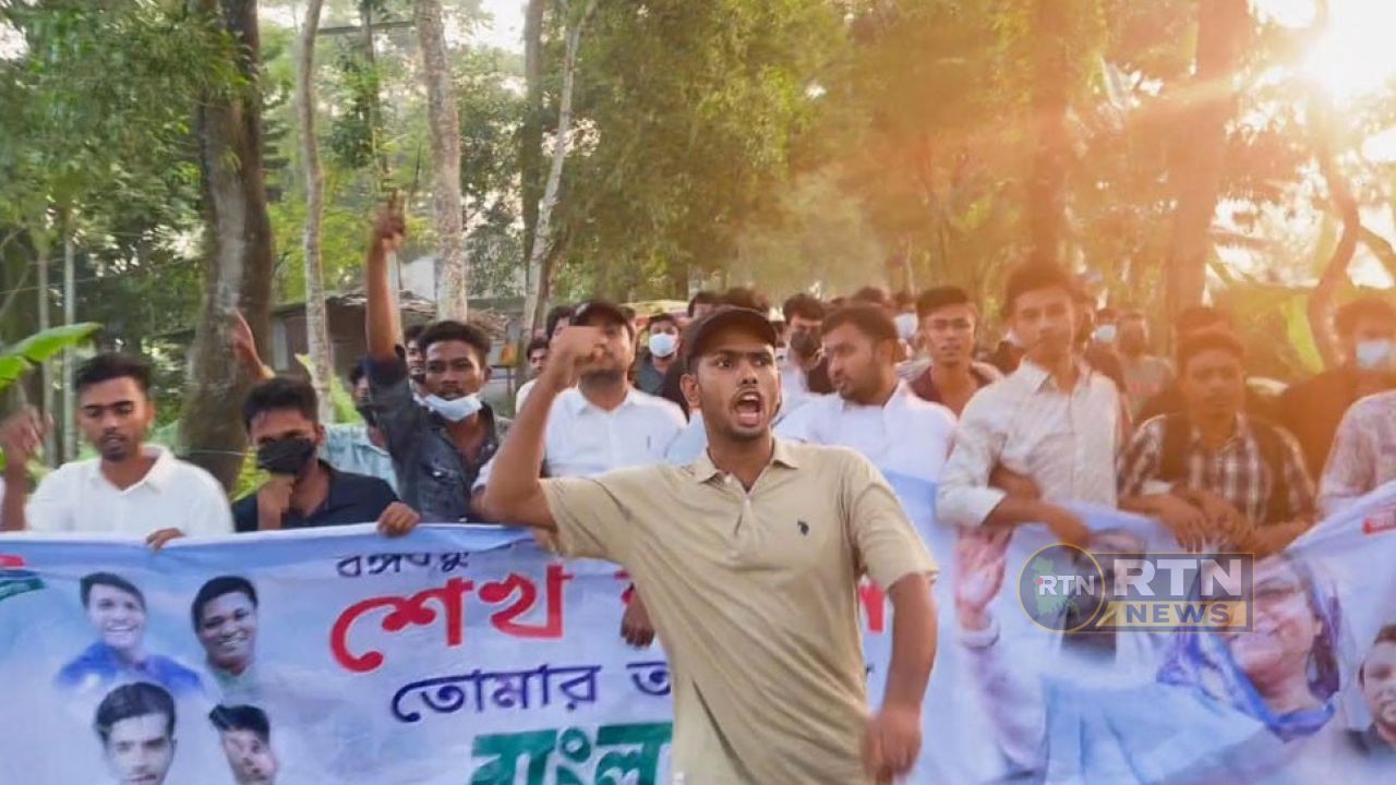 বরগুনায় ছাত্রলীগের ঝটিকা মিছিল, ধাওয়া দিয়ে নেতা গ্রেপ্তার